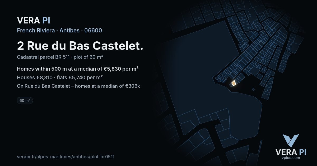 2 Rue du Bas Castelet, Antibes at night – the plot lit, the parcels around coloured by the prices near them