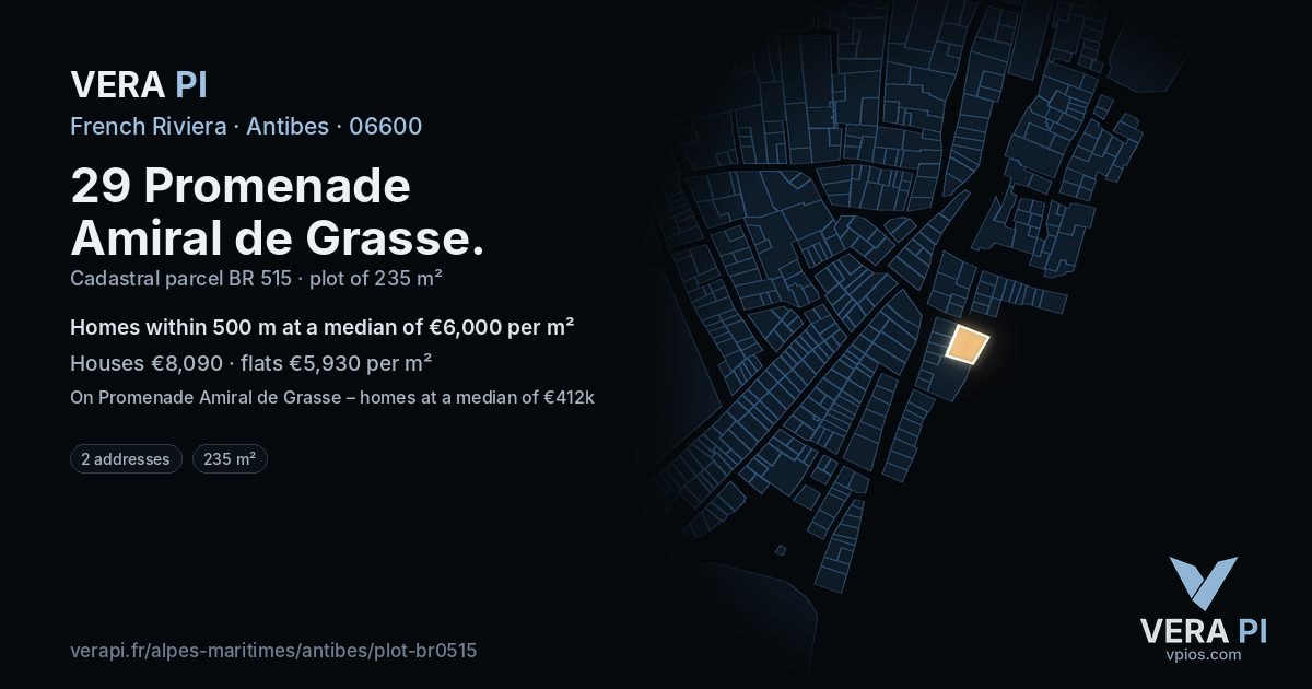 29 Promenade Amiral de Grasse, Antibes at night – the plot lit, the parcels around coloured by the prices near them