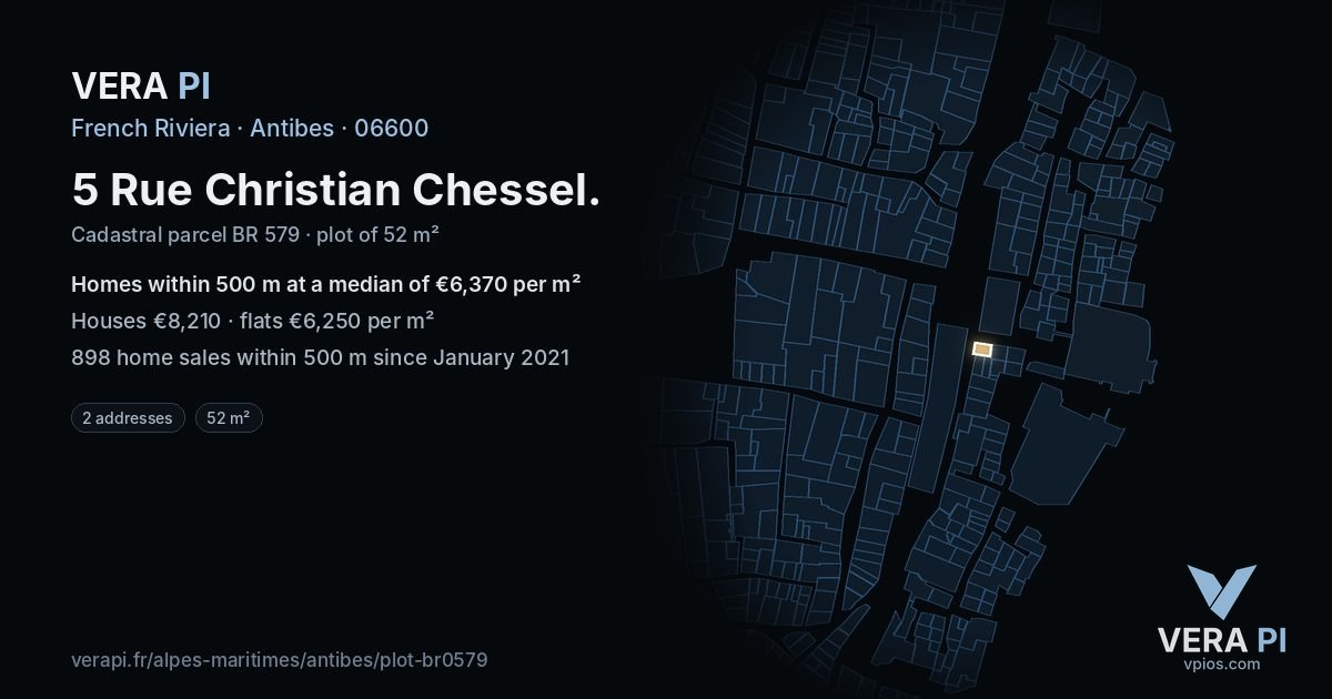 5 Rue Christian Chessel, Antibes at night – the plot lit, the parcels around coloured by the prices near them