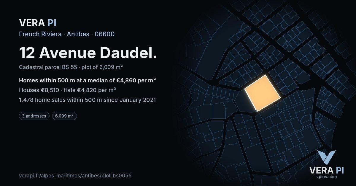 12 Avenue Daudel, Antibes at night – the plot lit, the parcels around coloured by the prices near them