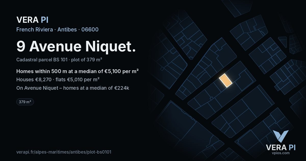 9 Avenue Niquet, Antibes at night – the plot lit, the parcels around coloured by the prices near them