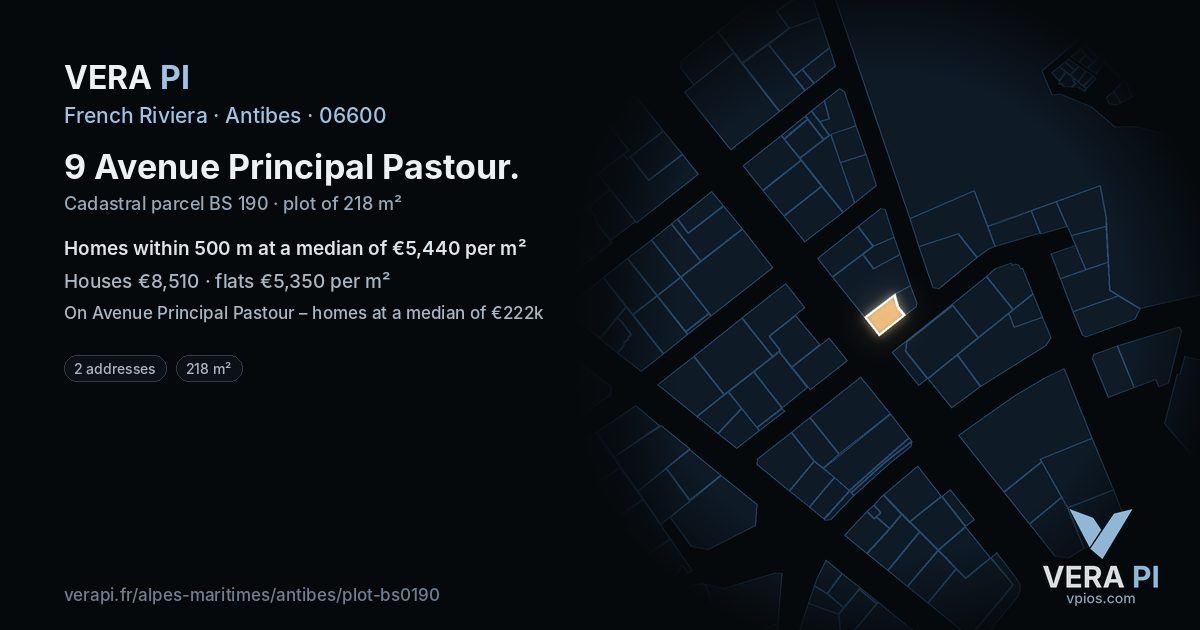 9 Avenue Principal Pastour, Antibes at night – the plot lit, the parcels around coloured by the prices near them