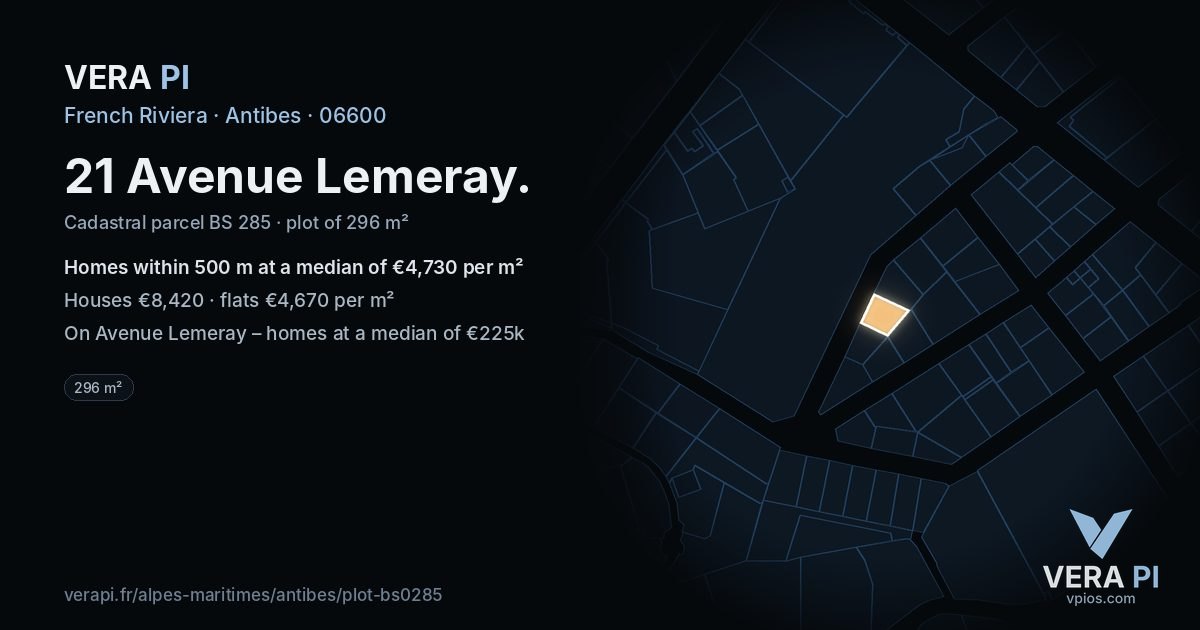 21 Avenue Lemeray, Antibes at night – the plot lit, the parcels around coloured by the prices near them