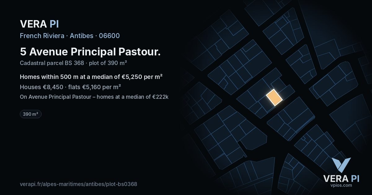 5 Avenue Principal Pastour, Antibes at night – the plot lit, the parcels around coloured by the prices near them
