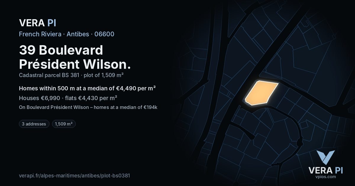 39 Boulevard Président Wilson, Antibes at night – the plot lit, the parcels around coloured by the prices near them