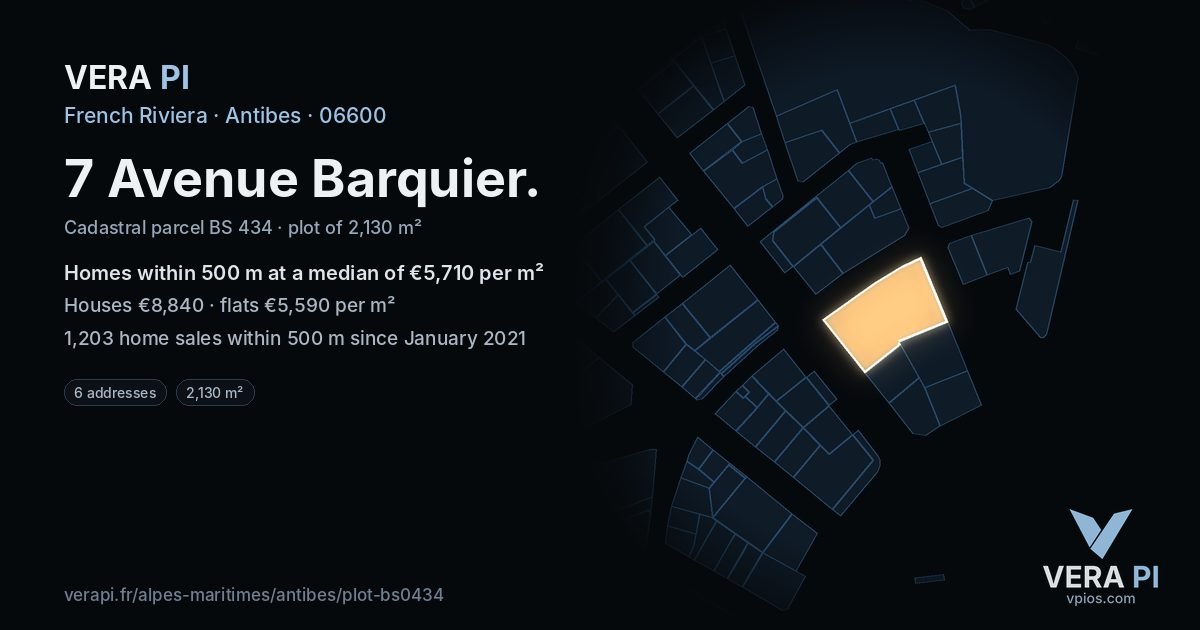 7 Avenue Barquier, Antibes at night – the plot lit, the parcels around coloured by the prices near them