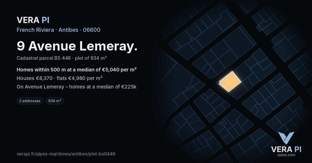 9 Avenue Lemeray, Antibes at night – the plot lit, the parcels around coloured by the prices near them
