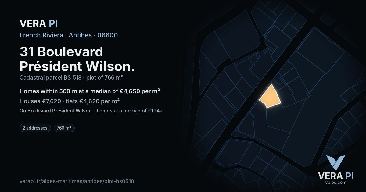 31 Boulevard Président Wilson, Antibes at night – the plot lit, the parcels around coloured by the prices near them