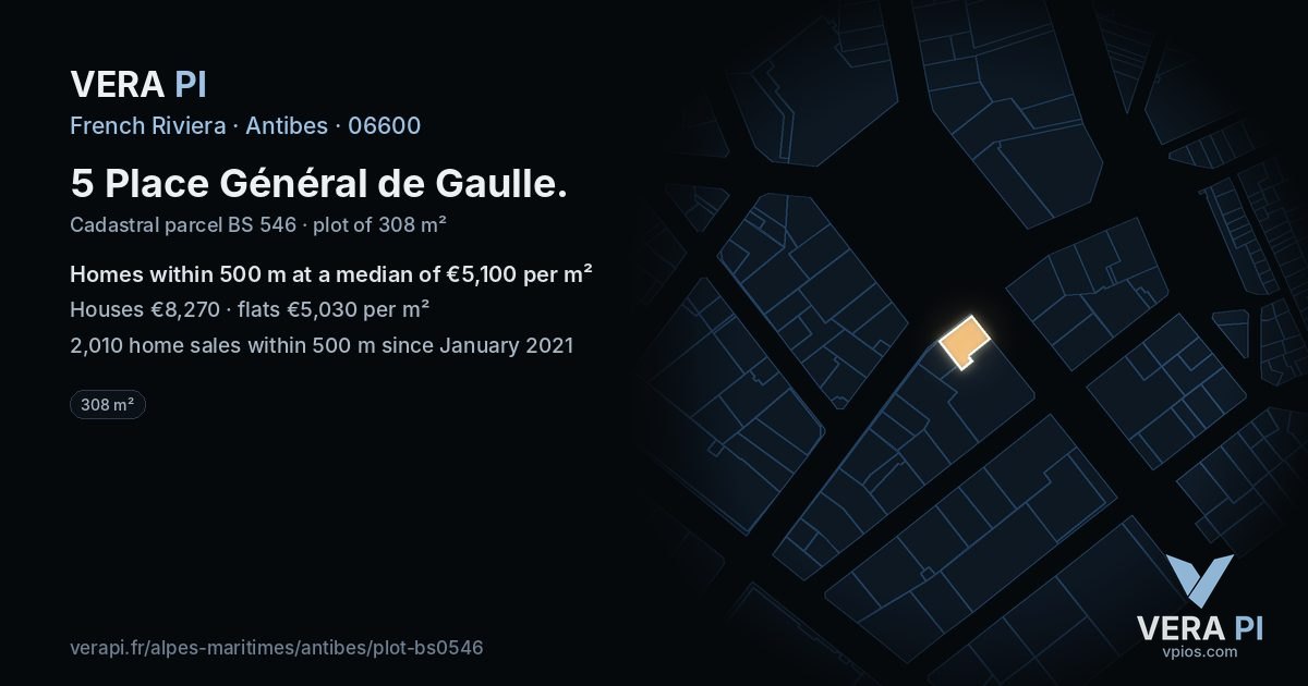 5 Place Général de Gaulle, Antibes at night – the plot lit, the parcels around coloured by the prices near them