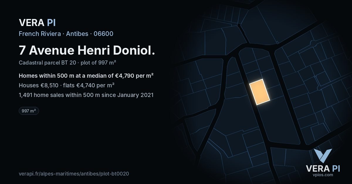 7 Avenue Henri Doniol, Antibes at night – the plot lit, the parcels around coloured by the prices near them