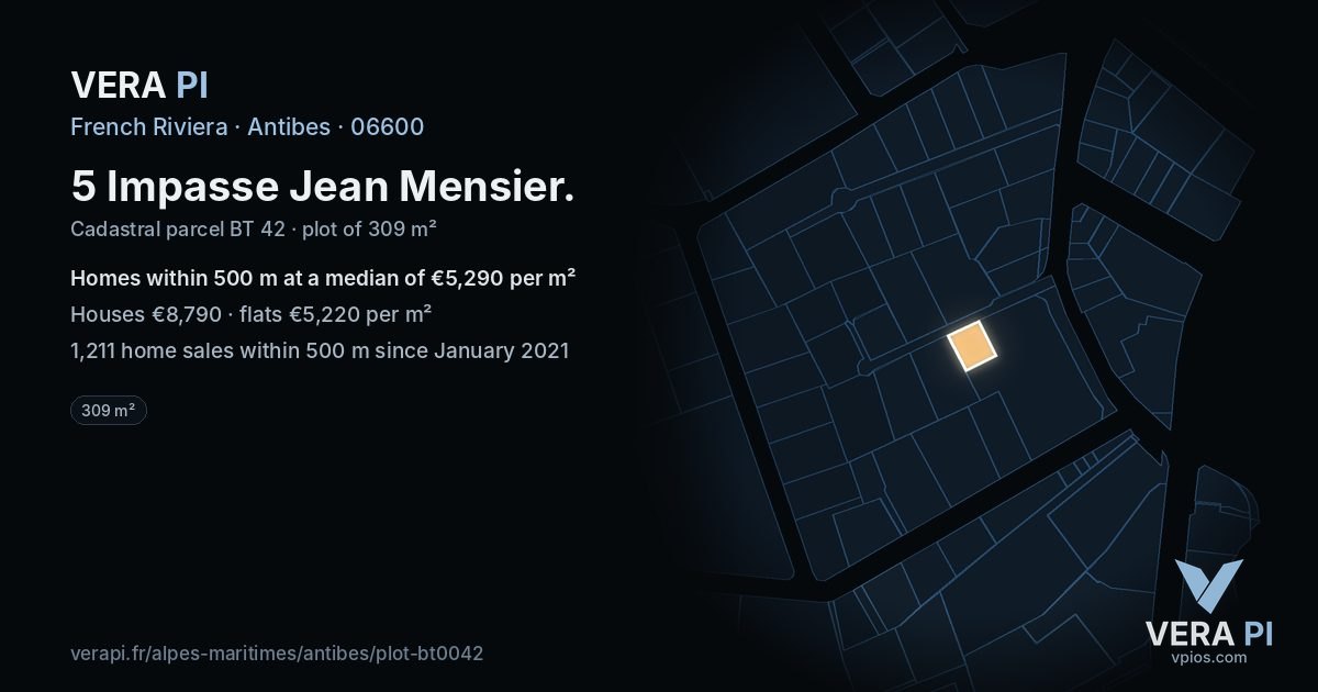 5 Impasse Jean Mensier, Antibes at night – the plot lit, the parcels around coloured by the prices near them