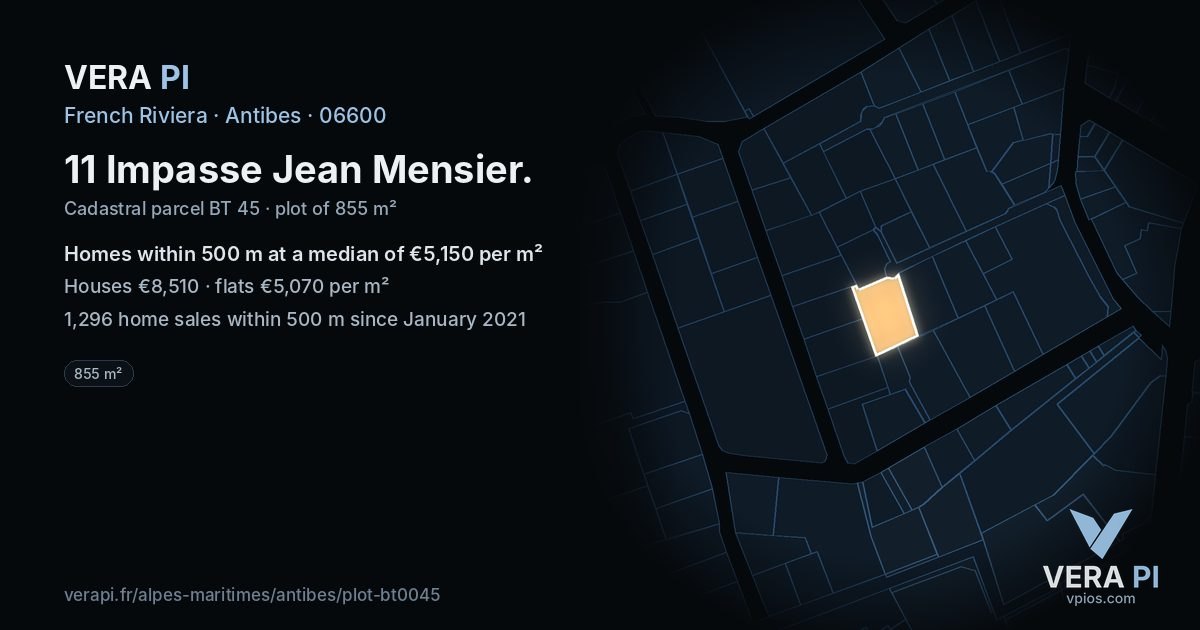 11 Impasse Jean Mensier, Antibes at night – the plot lit, the parcels around coloured by the prices near them