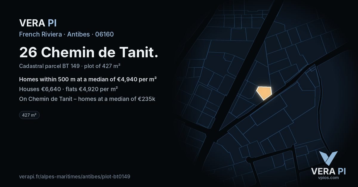 26 Chemin de Tanit, Antibes at night – the plot lit, the parcels around coloured by the prices near them
