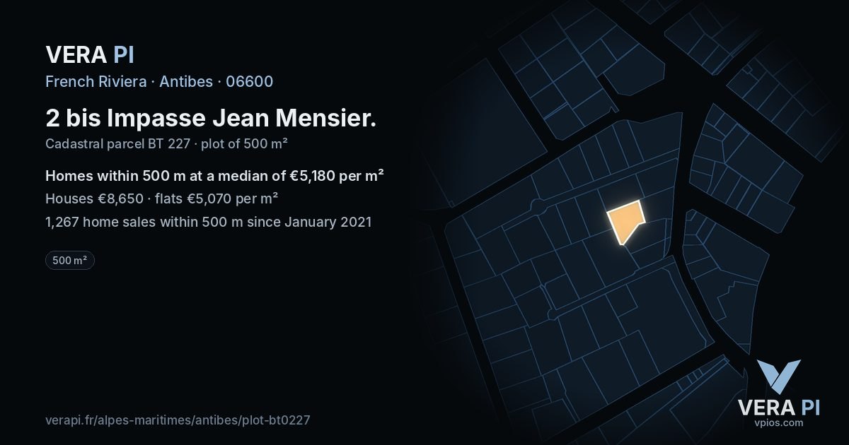 2 bis Impasse Jean Mensier, Antibes at night – the plot lit, the parcels around coloured by the prices near them