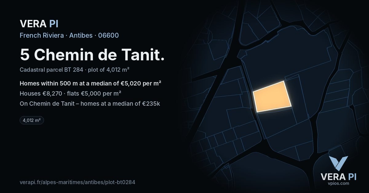 5 Chemin de Tanit, Antibes at night – the plot lit, the parcels around coloured by the prices near them
