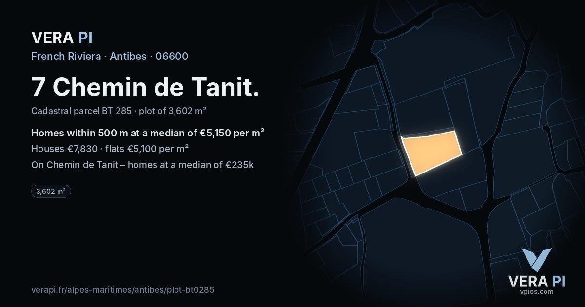 7 Chemin de Tanit, Antibes at night – the plot lit, the parcels around coloured by the prices near them