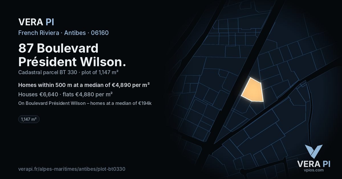 87 Boulevard Président Wilson, Antibes at night – the plot lit, the parcels around coloured by the prices near them
