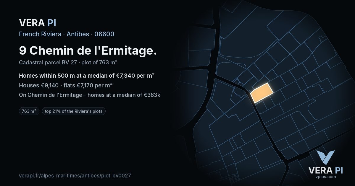 9 Chemin de l'Ermitage, Antibes at night – the plot lit, the parcels around coloured by the prices near them