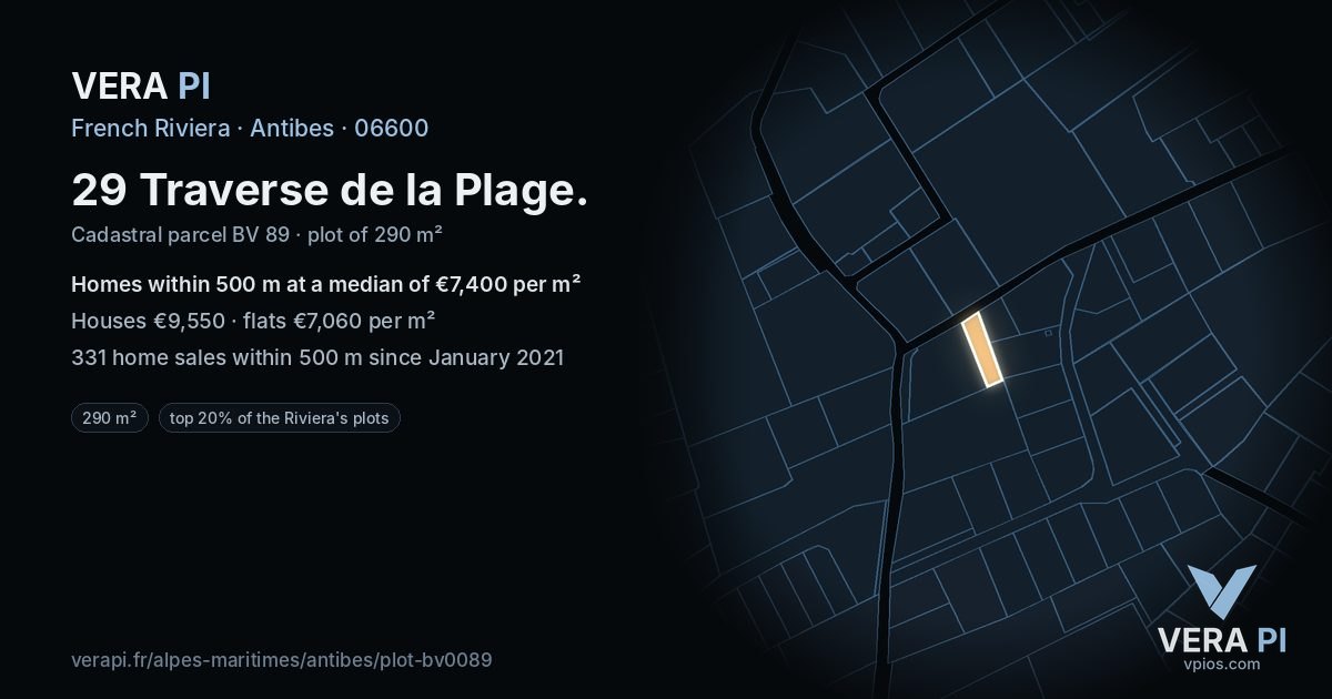 29 Traverse de la Plage, Antibes at night – the plot lit, the parcels around coloured by the prices near them