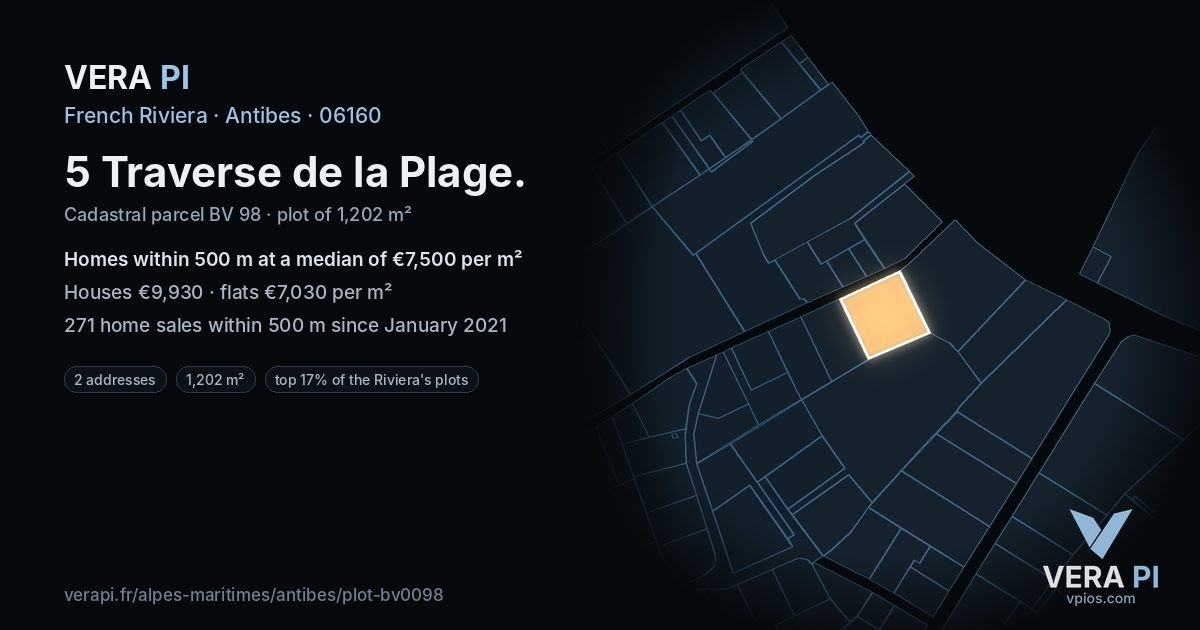 5 Traverse de la Plage, Antibes at night – the plot lit, the parcels around coloured by the prices near them