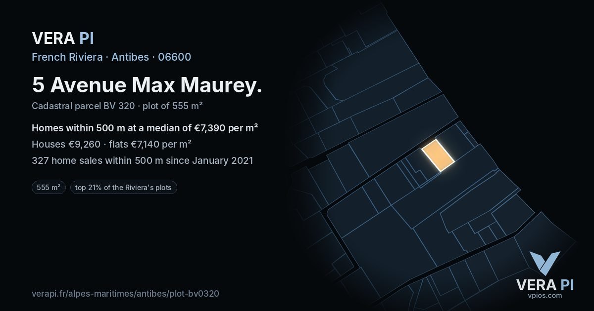 5 Avenue Max Maurey, Antibes at night – the plot lit, the parcels around coloured by the prices near them