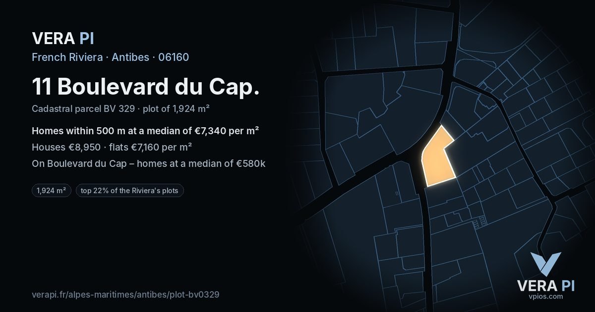 11 Boulevard du Cap, Antibes at night – the plot lit, the parcels around coloured by the prices near them