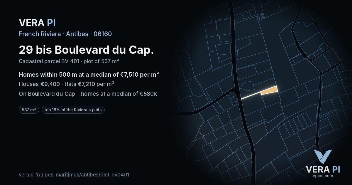 29 bis Boulevard du Cap, Antibes at night – the plot lit, the parcels around coloured by the prices near them