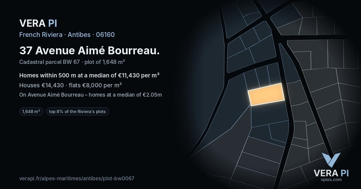 37 Avenue Aimé Bourreau, Antibes at night – the plot lit, the parcels around coloured by the prices near them