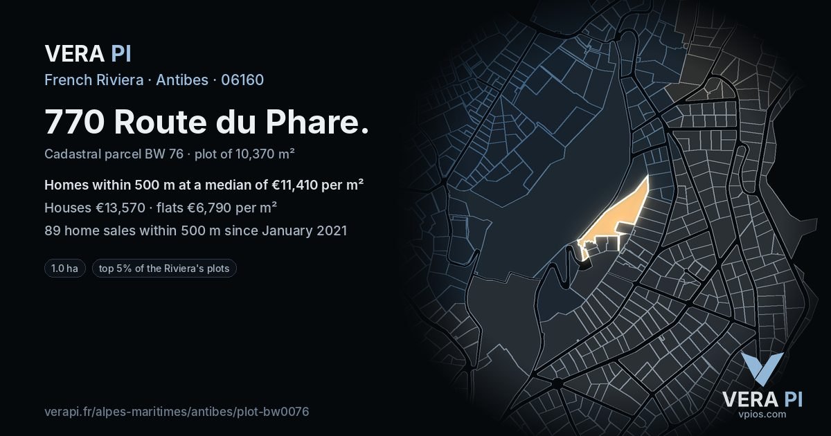 770 Route du Phare, Antibes at night – the plot lit, the parcels around coloured by the prices near them