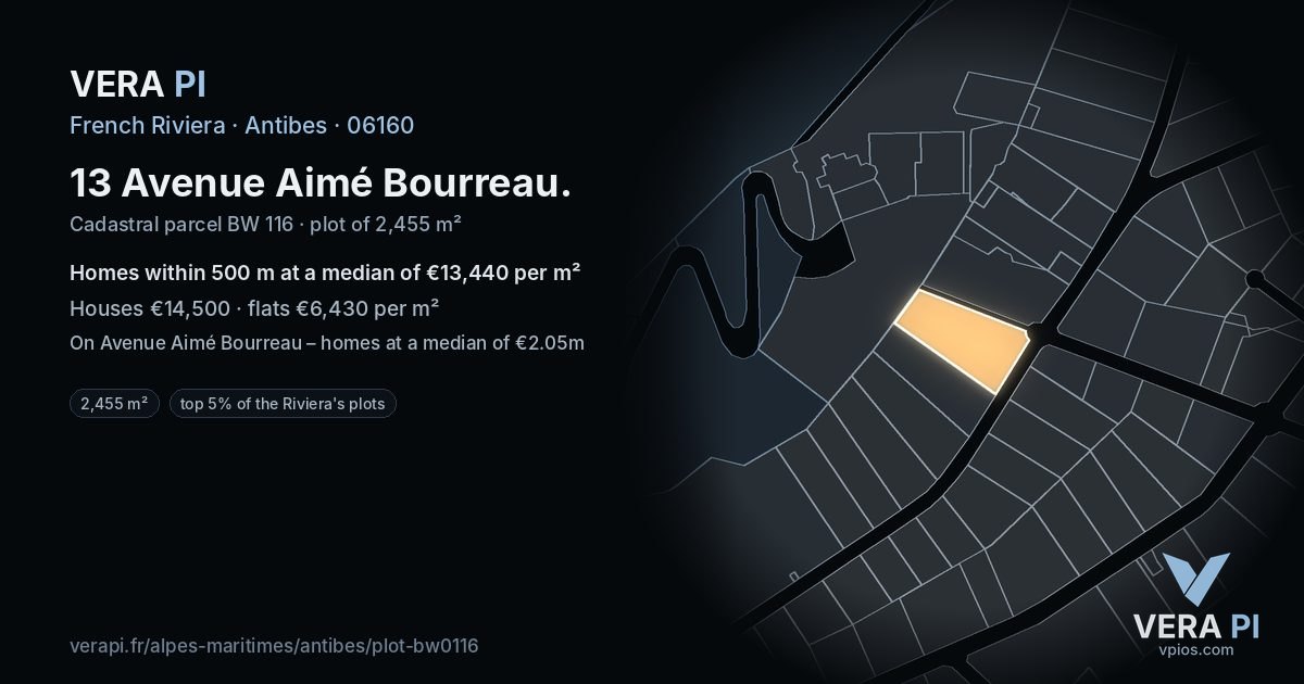 13 Avenue Aimé Bourreau, Antibes at night – the plot lit, the parcels around coloured by the prices near them