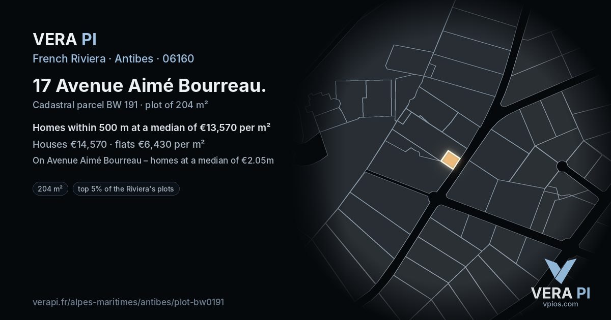 17 Avenue Aimé Bourreau, Antibes at night – the plot lit, the parcels around coloured by the prices near them