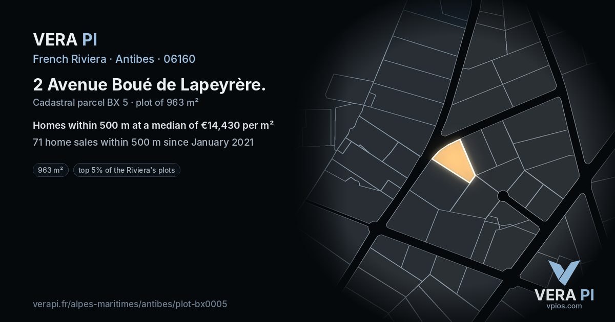 2 Avenue Boué de Lapeyrère, Antibes at night – the plot lit, the parcels around coloured by the prices near them