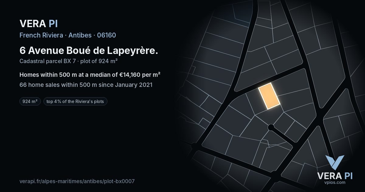 6 Avenue Boué de Lapeyrère, Antibes at night – the plot lit, the parcels around coloured by the prices near them