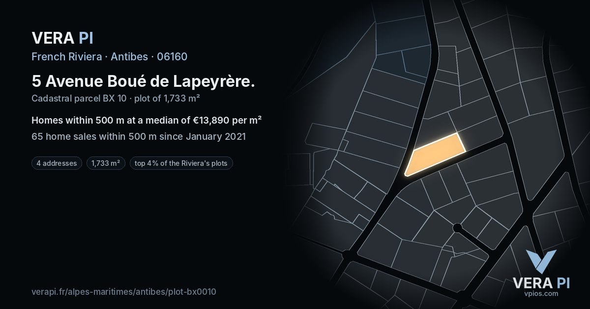 5 Avenue Boué de Lapeyrère, Antibes at night – the plot lit, the parcels around coloured by the prices near them