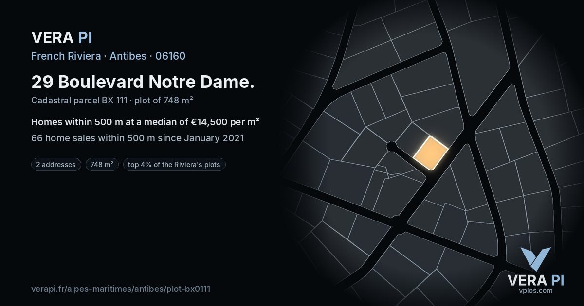 29 Boulevard Notre Dame, Antibes at night – the plot lit, the parcels around coloured by the prices near them