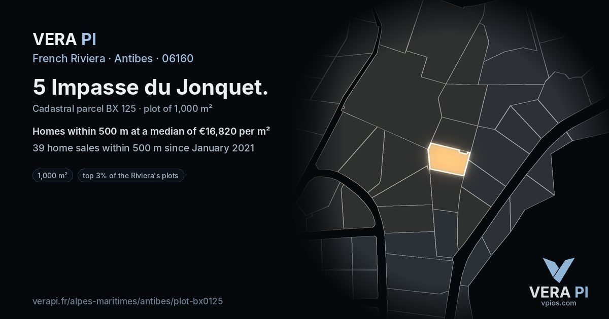 5 Impasse du Jonquet, Antibes at night – the plot lit, the parcels around coloured by the prices near them