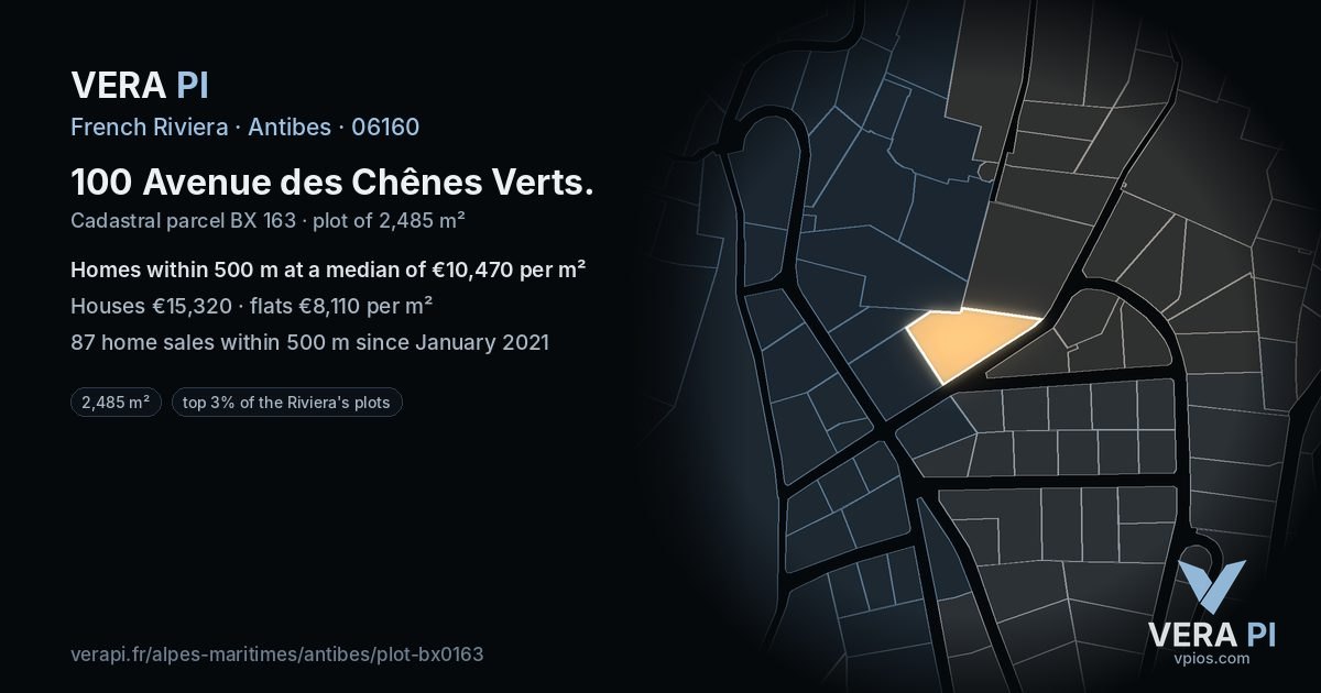 100 Avenue des Chênes Verts, Antibes at night – the plot lit, the parcels around coloured by the prices near them