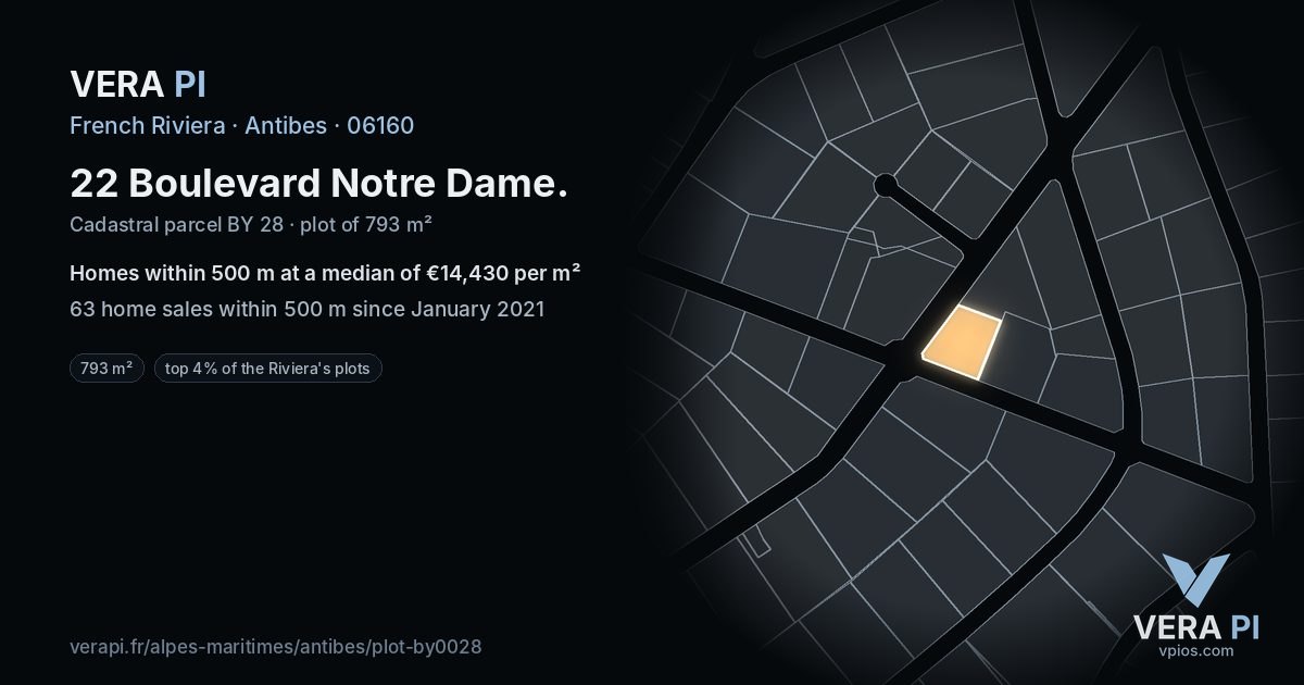 22 Boulevard Notre Dame, Antibes at night – the plot lit, the parcels around coloured by the prices near them