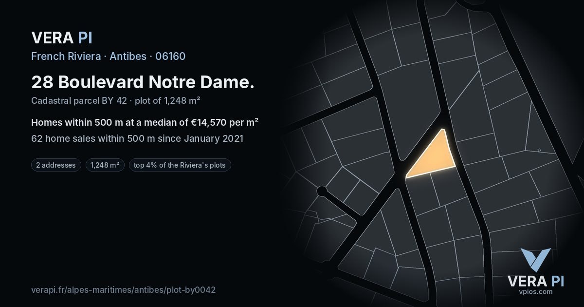 28 Boulevard Notre Dame, Antibes at night – the plot lit, the parcels around coloured by the prices near them