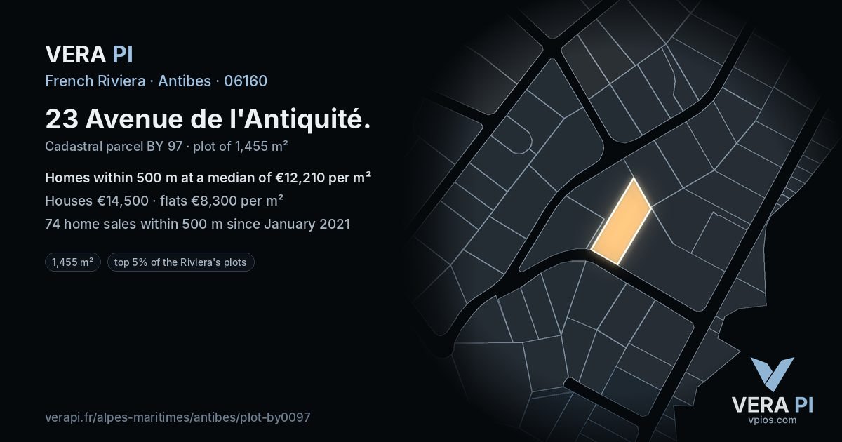 23 Avenue de l'Antiquité, Antibes at night – the plot lit, the parcels around coloured by the prices near them
