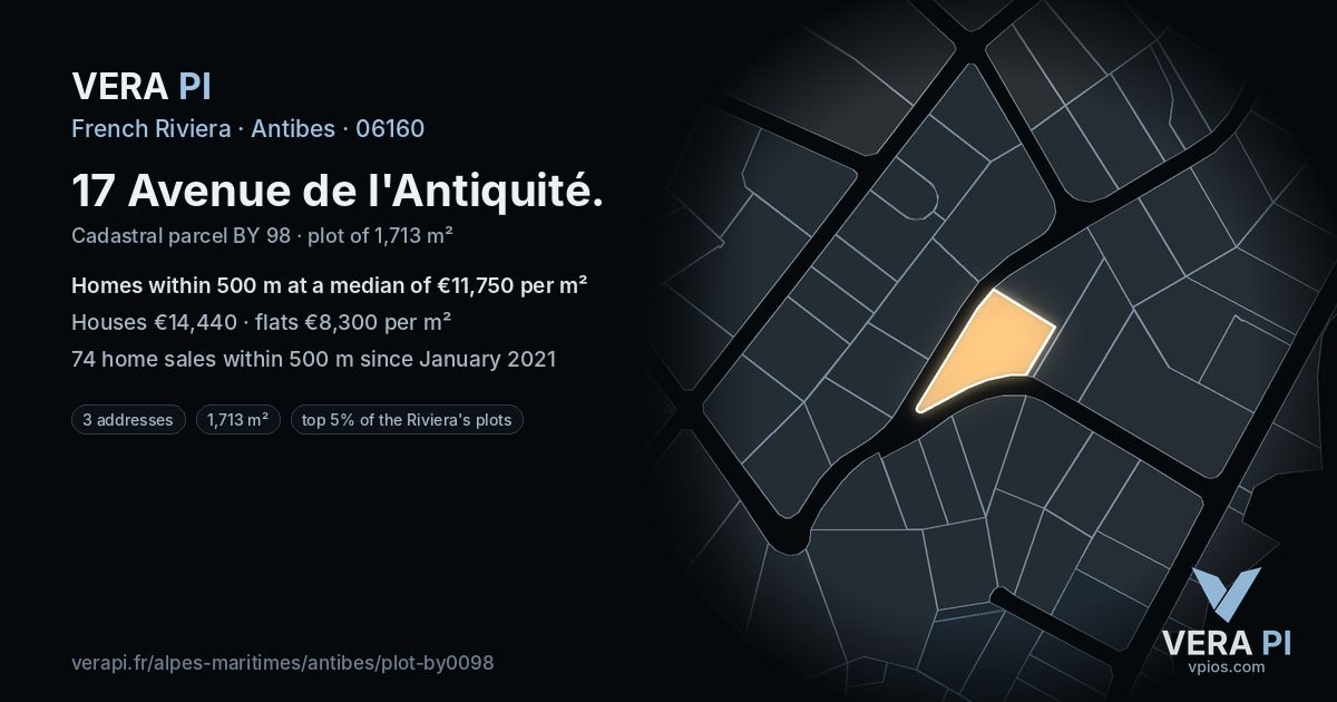 17 Avenue de l'Antiquité, Antibes at night – the plot lit, the parcels around coloured by the prices near them
