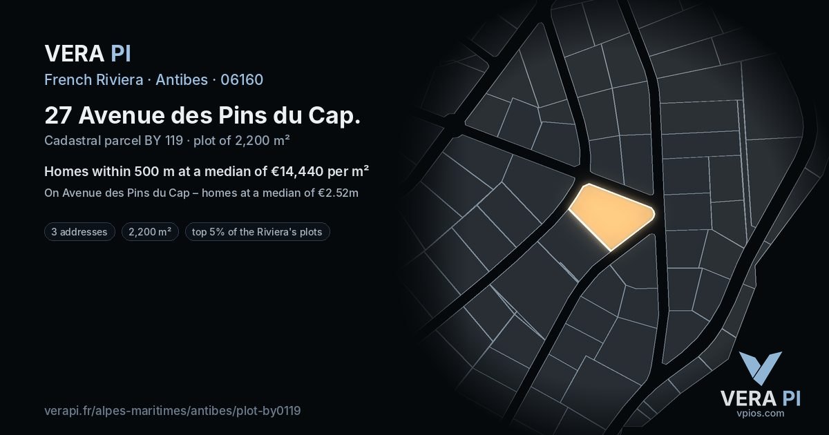 27 Avenue des Pins du Cap, Antibes at night – the plot lit, the parcels around coloured by the prices near them