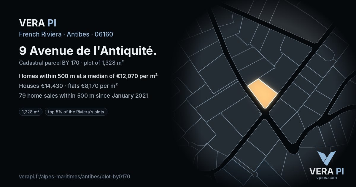 9 Avenue de l'Antiquité, Antibes at night – the plot lit, the parcels around coloured by the prices near them