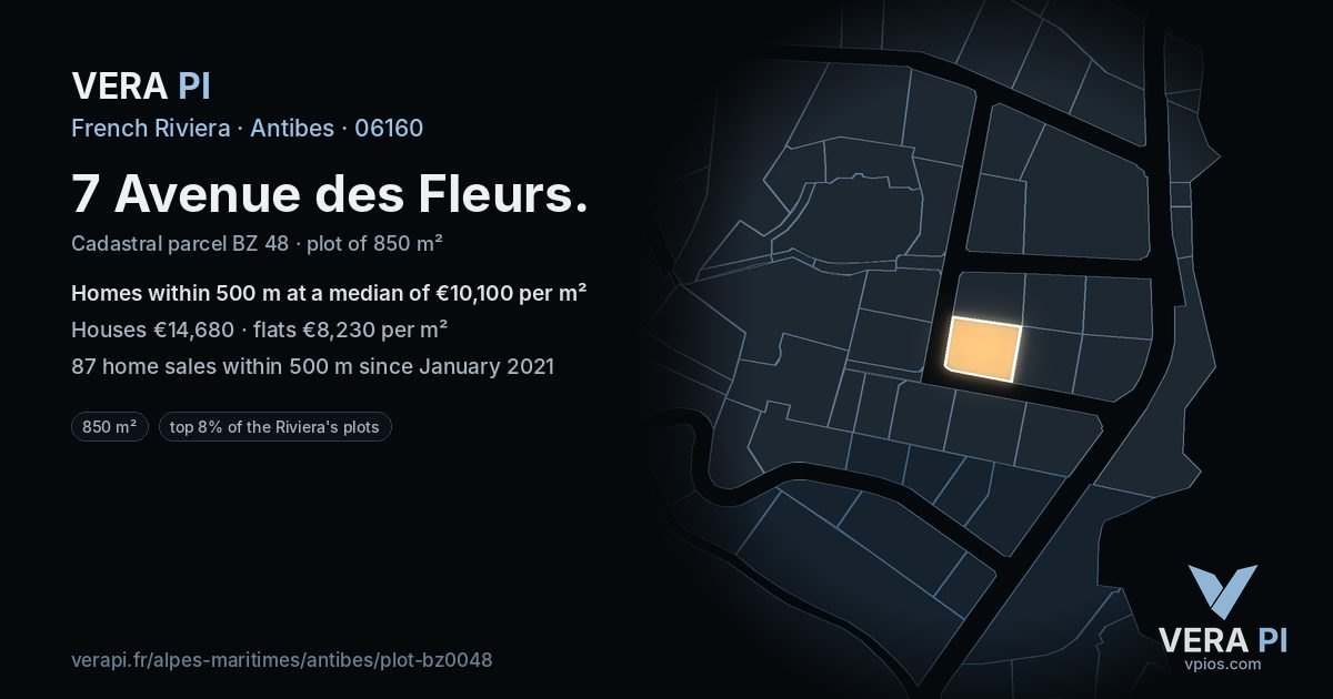 7 Avenue des Fleurs, Antibes at night – the plot lit, the parcels around coloured by the prices near them
