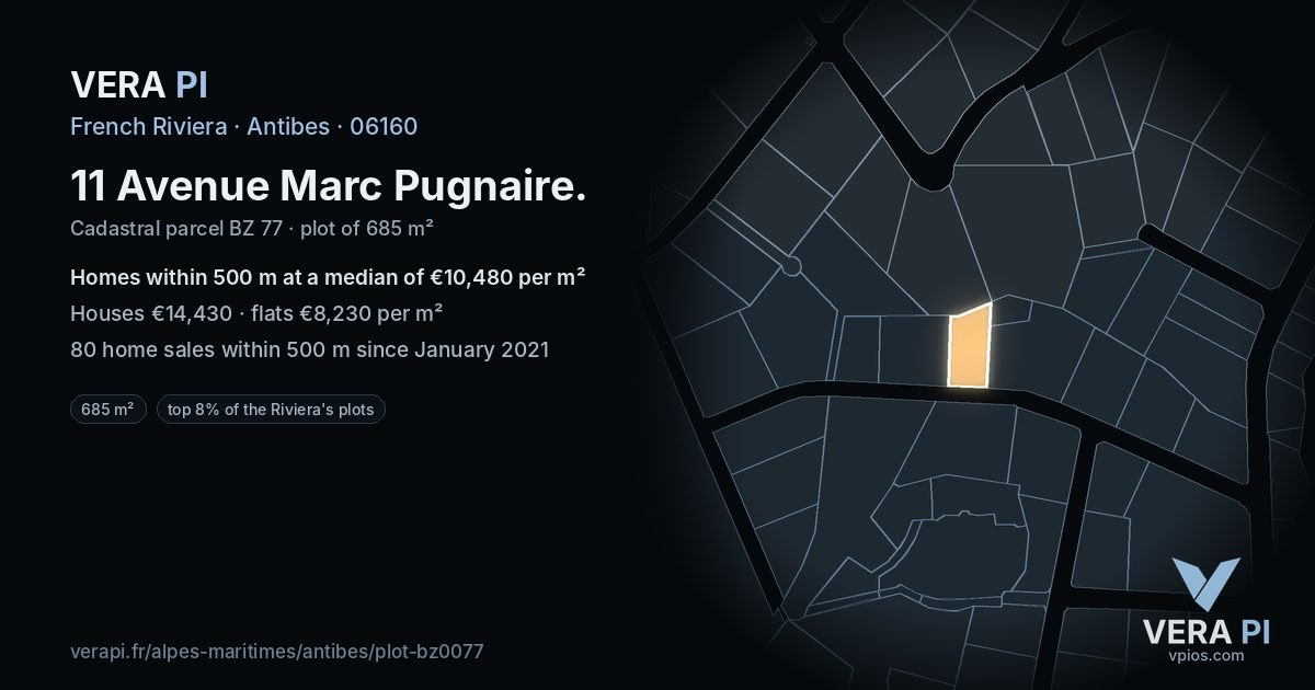 11 Avenue Marc Pugnaire, Antibes at night – the plot lit, the parcels around coloured by the prices near them