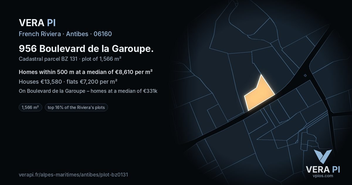 956 Boulevard de la Garoupe, Antibes at night – the plot lit, the parcels around coloured by the prices near them