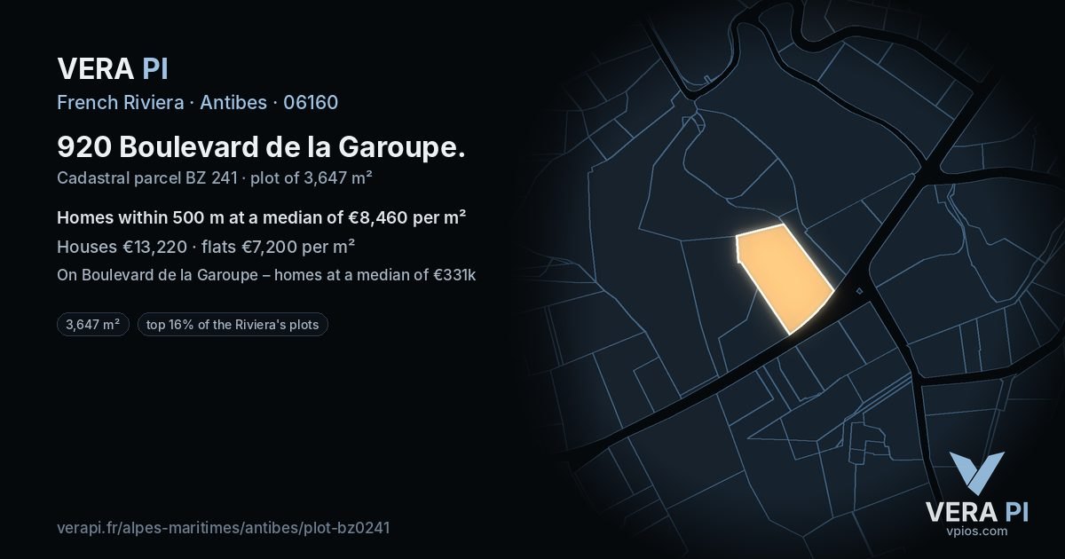 920 Boulevard de la Garoupe, Antibes at night – the plot lit, the parcels around coloured by the prices near them
