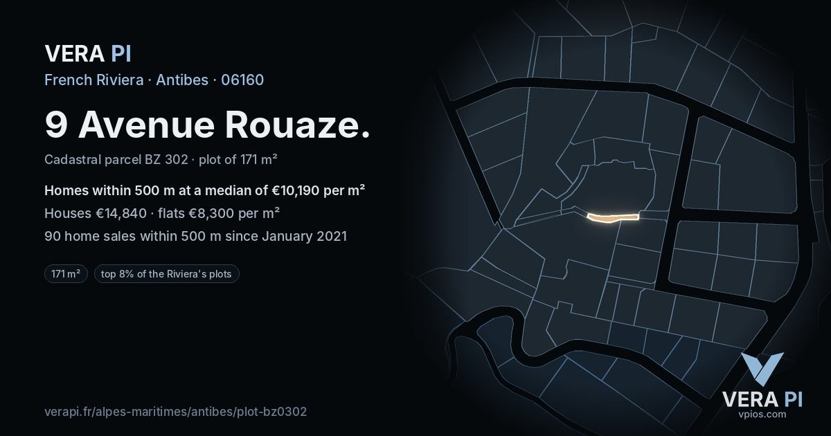 9 Avenue Rouaze, Antibes at night – the plot lit, the parcels around coloured by the prices near them