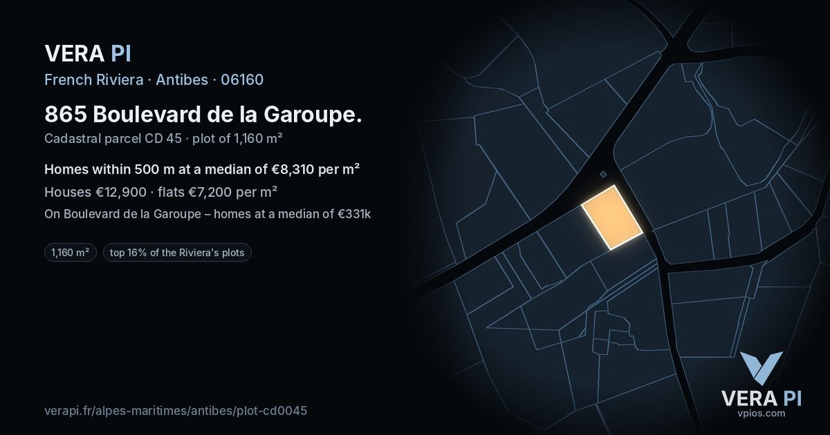 865 Boulevard de la Garoupe, Antibes at night – the plot lit, the parcels around coloured by the prices near them