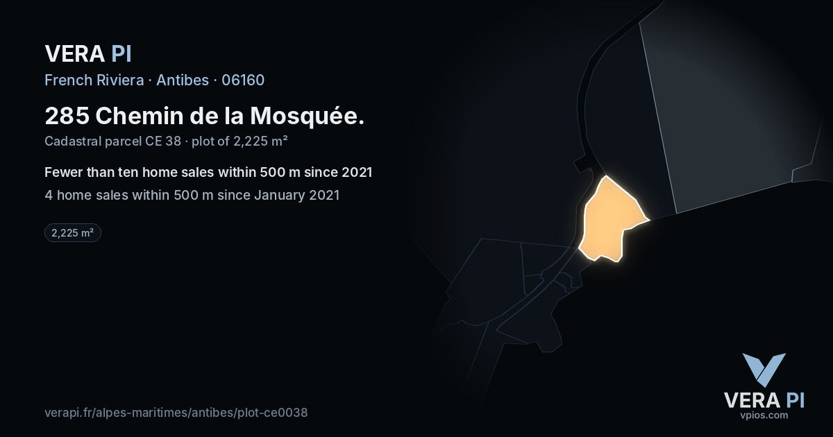 285 Chemin de la Mosquée, Antibes at night – the plot lit, the parcels around coloured by the prices near them
